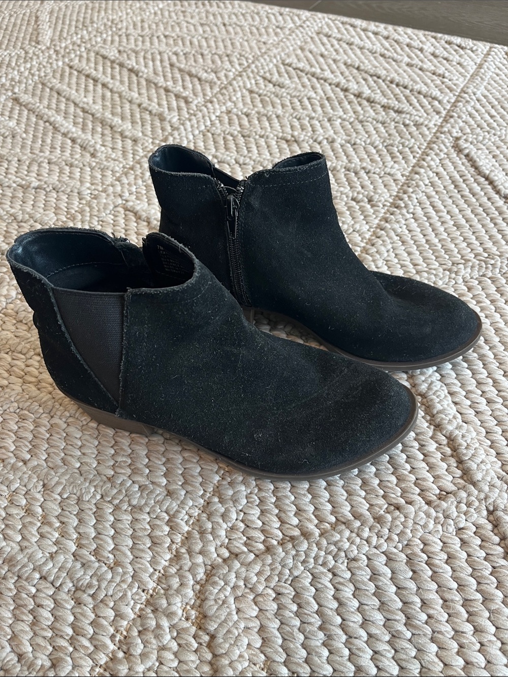Kensie Black Suede Ankle Booties